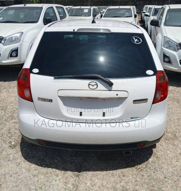Mazda Verisa 2005 White