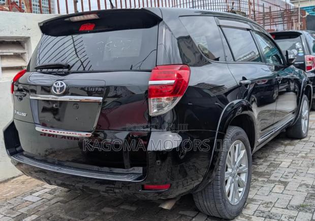 Toyota Vanguard 2009 Black