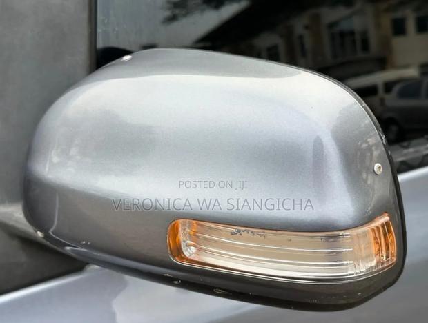 Toyota Ractis 2006 Silver