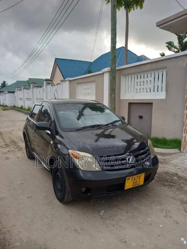 Toyota IST 2006 Black