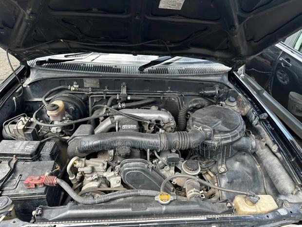 Toyota Hilux Surf 2005 Black