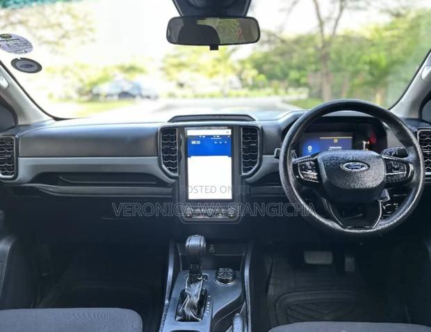 Ford Ranger Wildtrak 2024 Gray