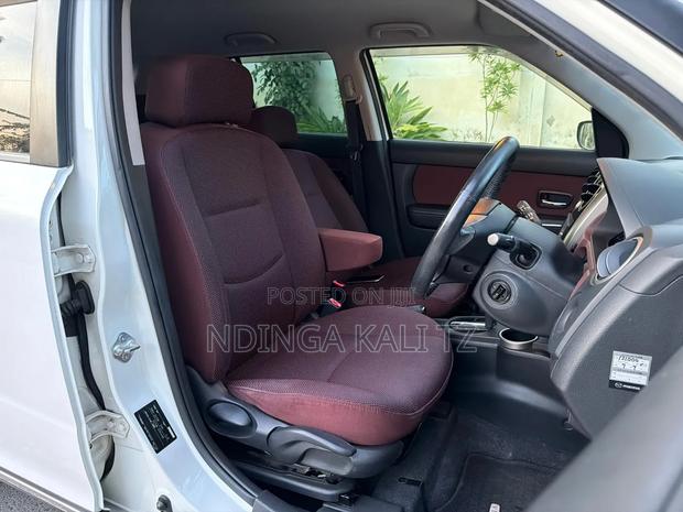 Mazda Verisa 2008 White
