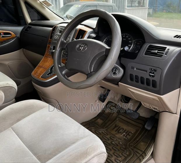 Toyota Alphard 2.4 Petrol AWD 2006 Black