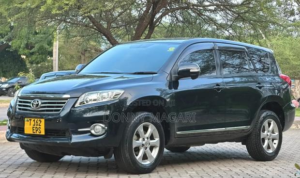 Toyota Vanguard 2012 Gray