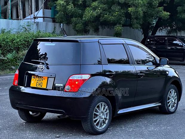 Toyota IST 2006 Black