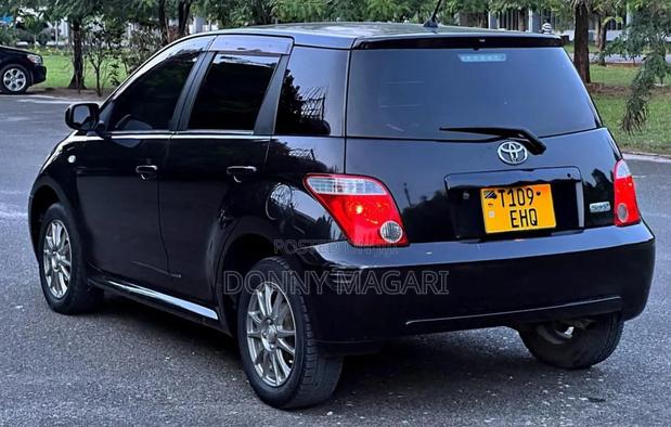 Toyota IST 2006 Black