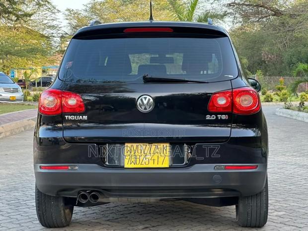 Volkswagen Tiguan 2009 Black
