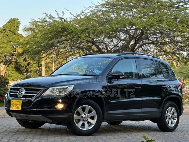 Volkswagen Tiguan 2009 Black
