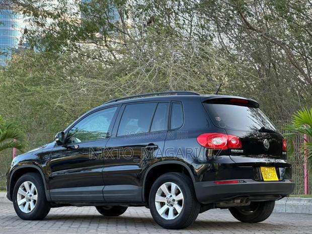 Volkswagen Tiguan 2009 Black