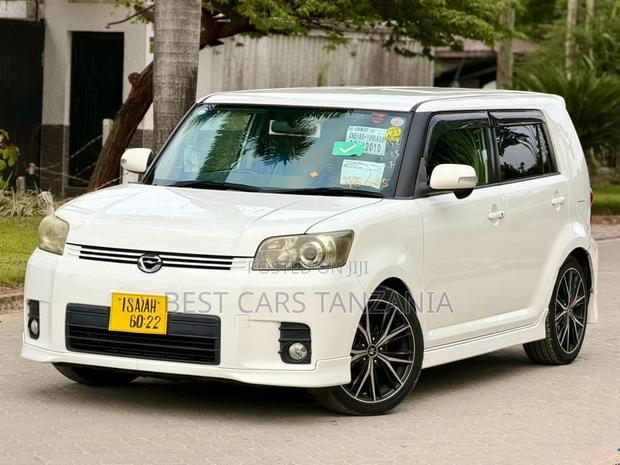 Toyota Corolla Rumion 2008 White
