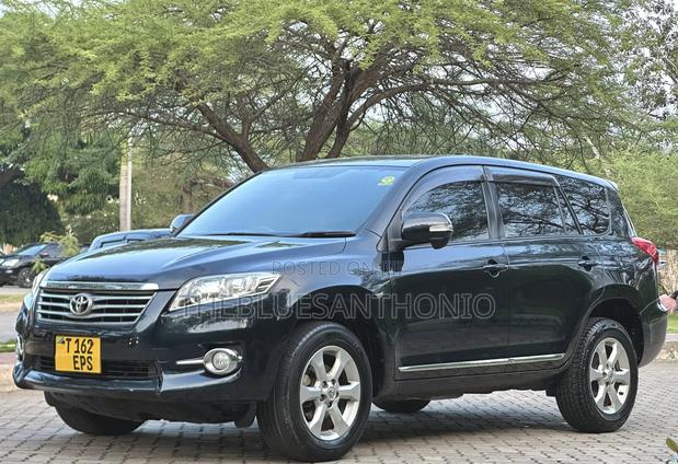 Toyota Vanguard 2012 Gray