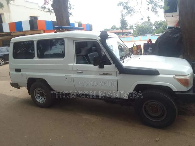 Toyota Land Cruiser 79 Series 2019 White