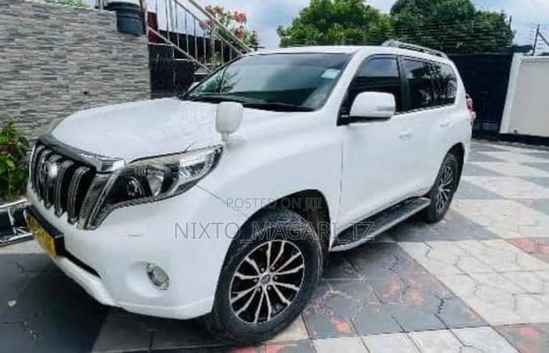 Toyota Land Cruiser Prado 2016 White