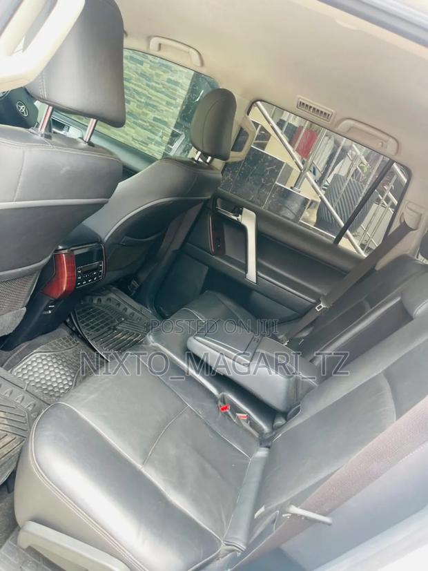 Toyota Crown 2007 White