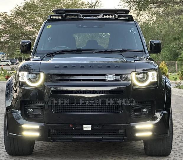 Land Rover Defender 2023 Black