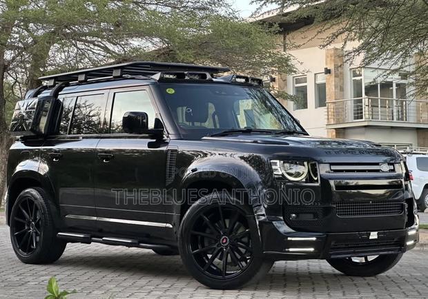 Land Rover Defender 2023 Black