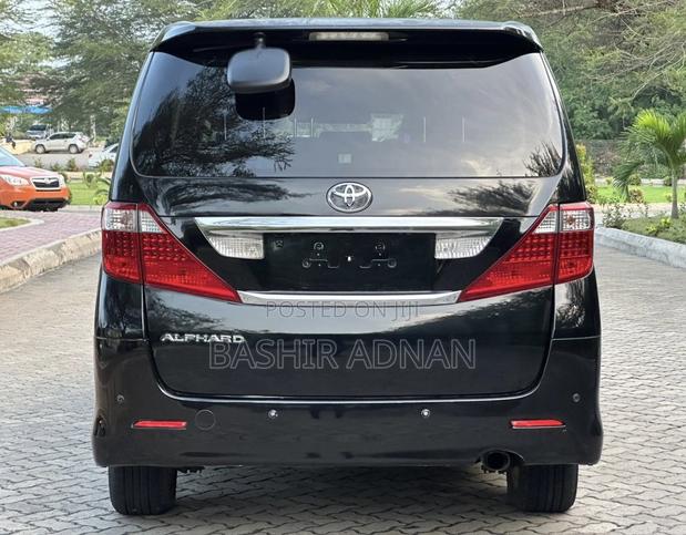 Toyota Alphard 2.4 Petrol FWD 2010 Black