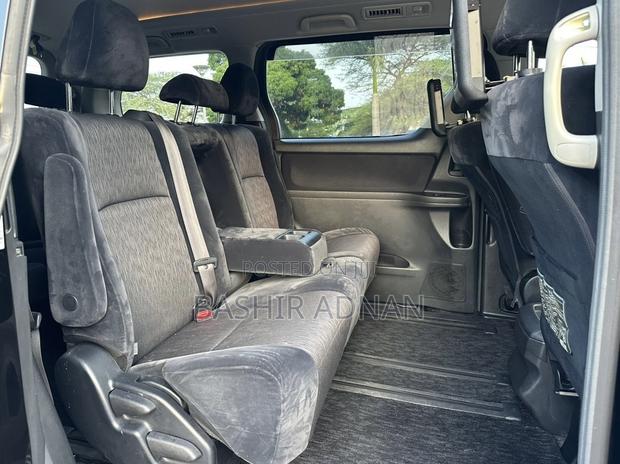 Toyota Alphard 2.4 Petrol FWD 2010 Black