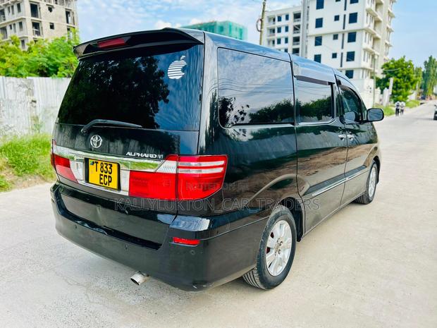 Toyota Alphard 2005 Black