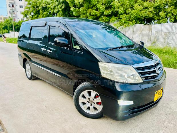 Toyota Alphard 2005 Black