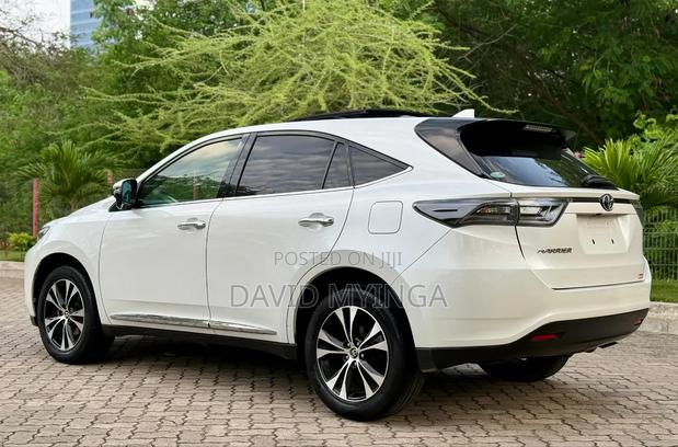 Toyota Harrier 2016 Pearl
