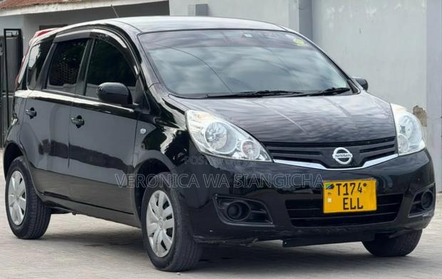 Nissan Note 2011 Black