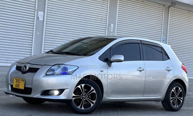 Toyota Auris 2006 Silver
