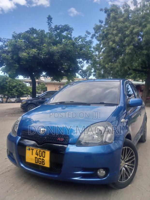 Toyota Vitz 2005 Blue