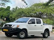 Toyota Hilux 2009 White for sale