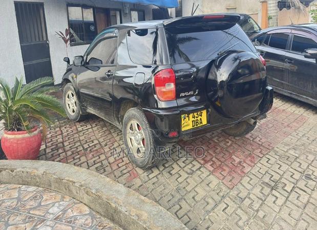 Toyota RAV4 2005 Black
