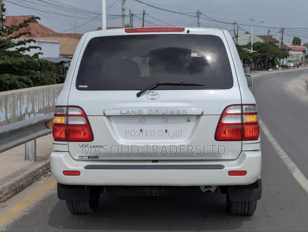 Toyota Land Cruiser 4.5 V8 GXR 2007 White
