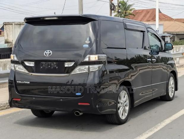 Toyota Vellfire 2008 Black