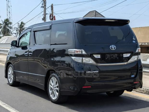 Toyota Vellfire 2008 Black
