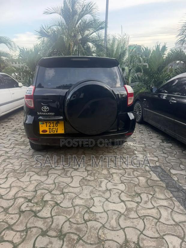 Toyota Vanguard 2008 Black