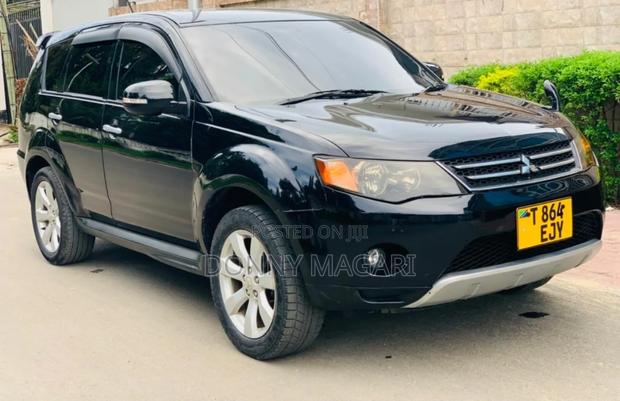 Mitsubishi Outlander 2010 Black