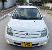 Toyota IST 2003 Pearl for sale