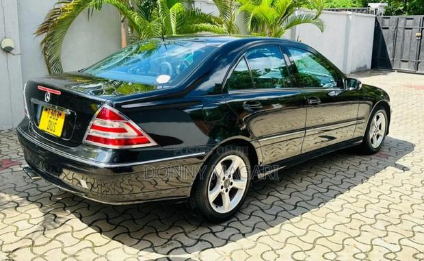 Mercedes-Benz C-Class 2006 Black