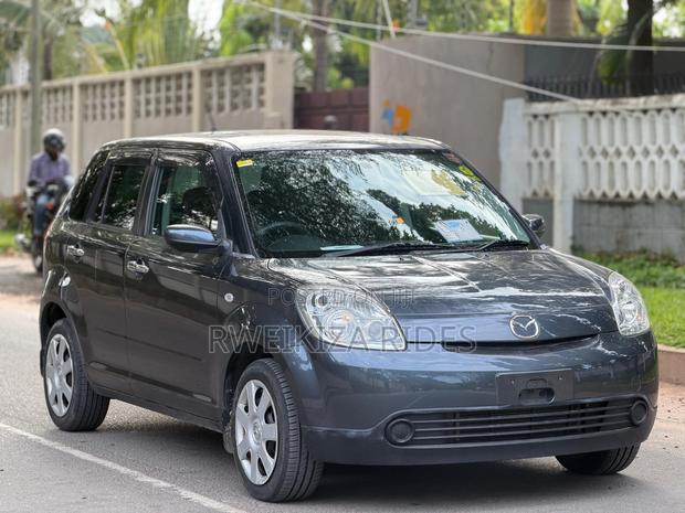Mazda Verisa 2008 Gray
