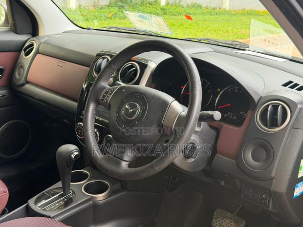 Mazda Verisa 2008 Gray