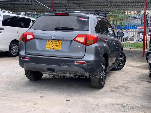 Suzuki Escudo 2016 Gray