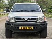 Toyota Hilux 2009 White for sale