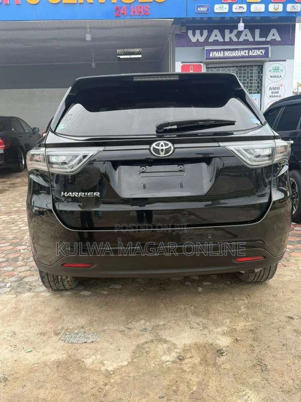 Toyota Harrier 2017 Black