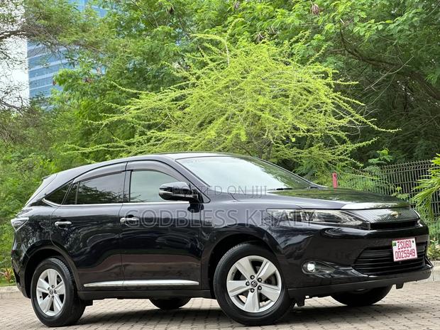 Toyota Harrier 2.0 2014 Black