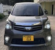 Toyota Noah 2.0 143hp FWD (7 Seater) 2013 Gray for sale