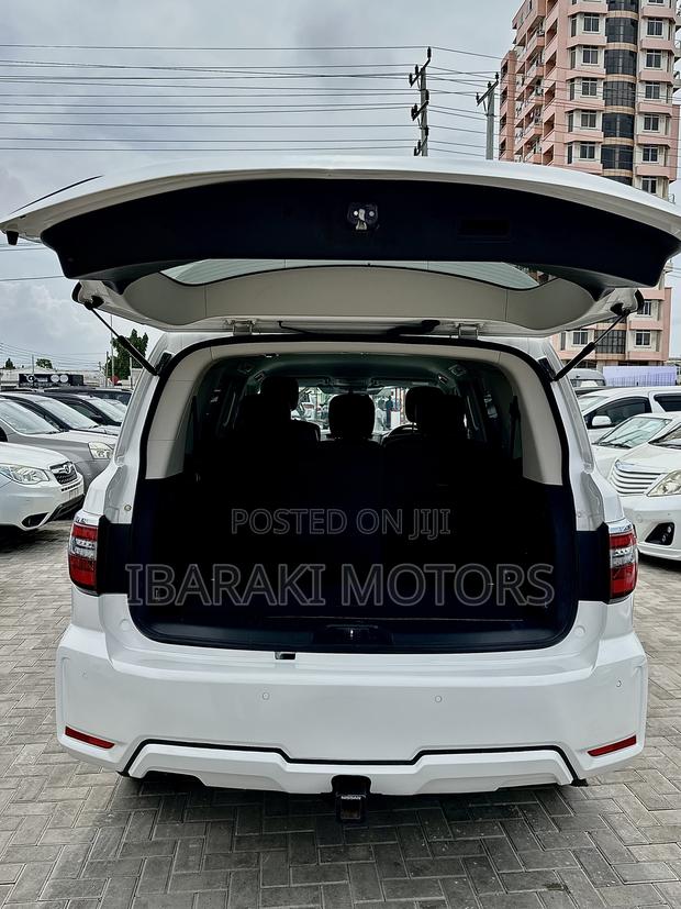 Nissan Patrol 2022 White