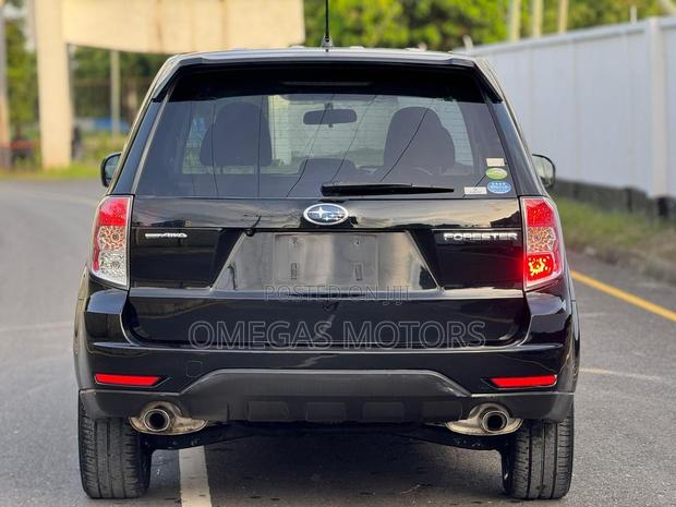Subaru Forester 2.0D X 2011 Black