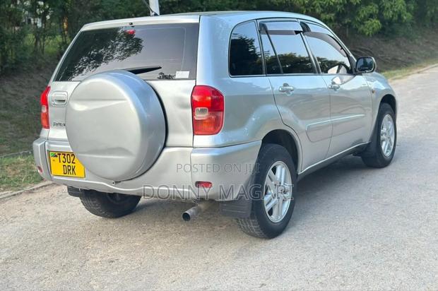 Toyota RAV4 2002 Silver
