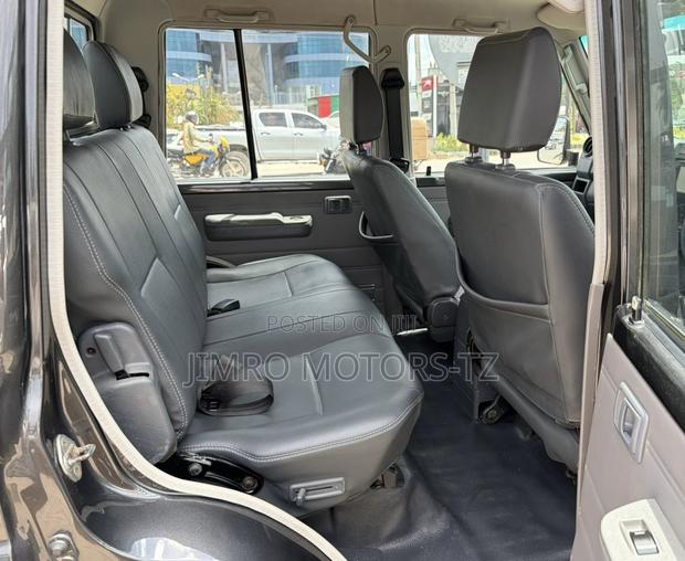 Toyota Land Cruiser 2022 Gray
