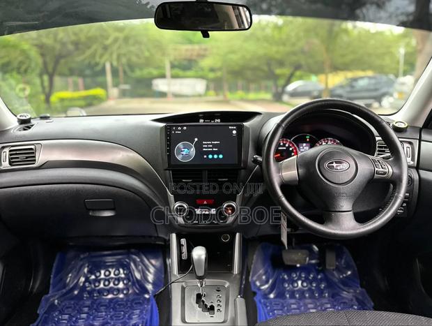 Subaru Forester 2010 Pearl
